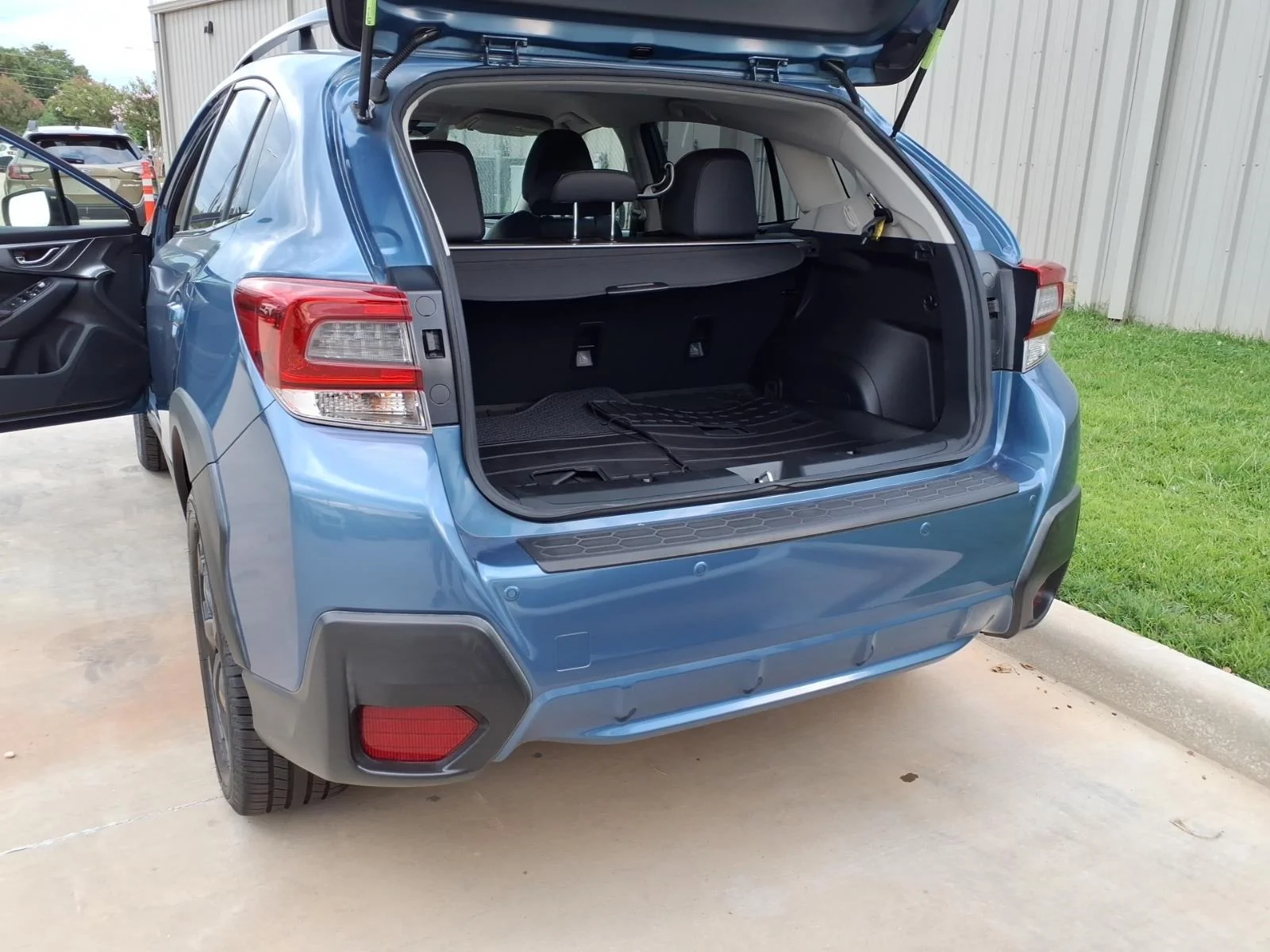 Used 2021 BLUE Subaru Limited image 16