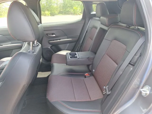 Used 2025 Gray Nissan SR image 25