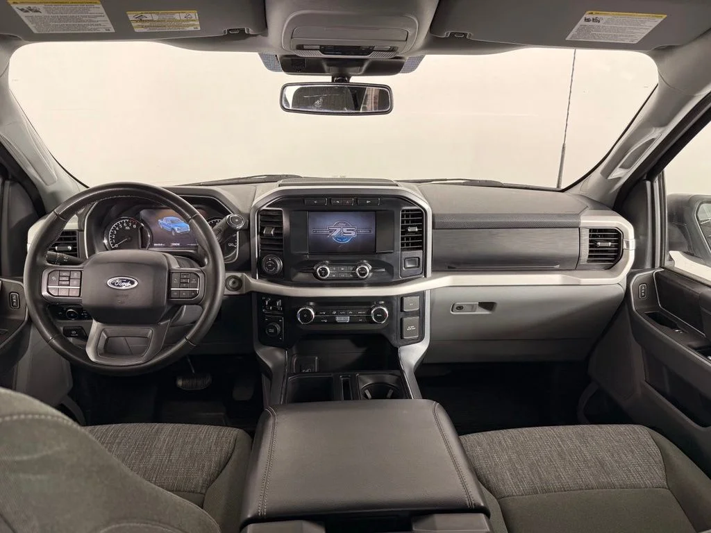 Used 2023 White Ford XLT image 2