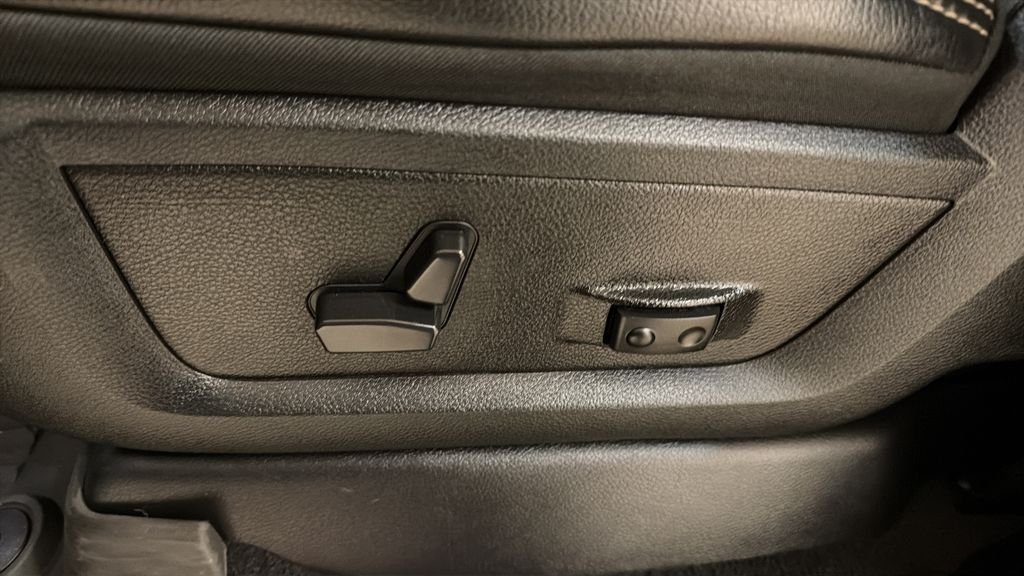 2024 RAM Ram 3500 Pickup Laramie - Photo 17