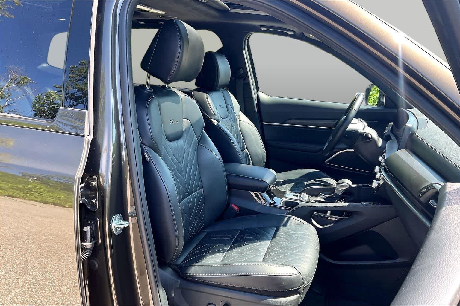 Used 2024 Dark Moss Kia SX Prestige X-Line image 8
