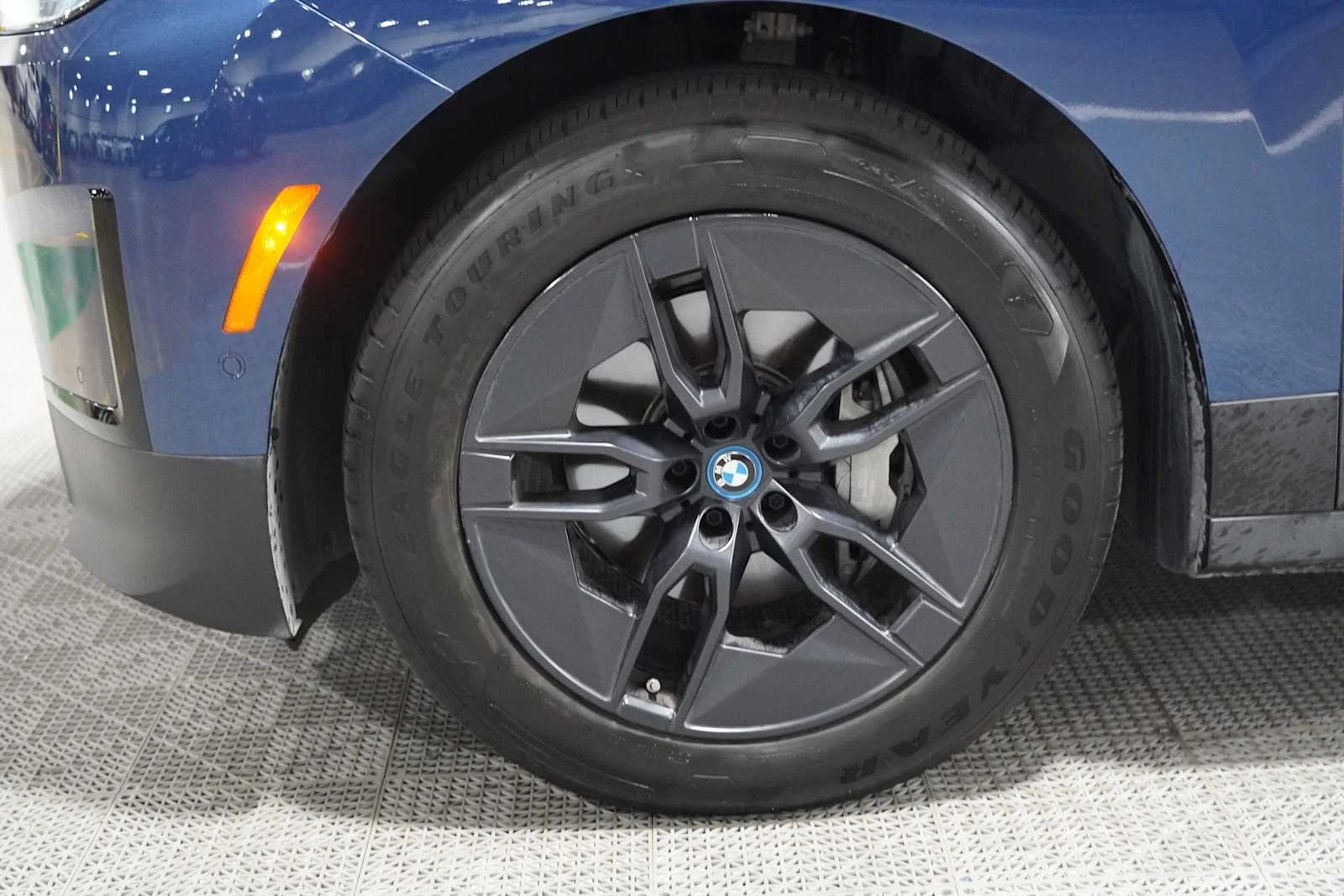 Certified Used 2024 Phytonic Blue Metallic BMW xDrive50 image 8