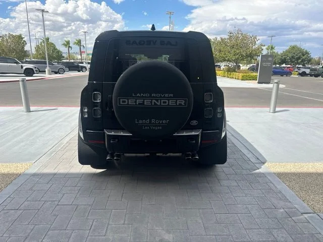 Used 2023 Black Land Rover V8 image 6