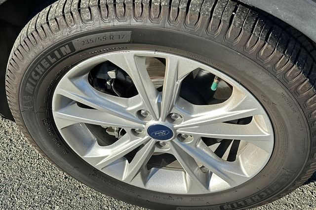 Used 2017 Black Ford SE image 4
