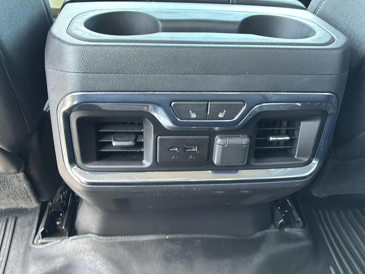 Used 2021 Satin Steel Metallic GMC SLT image 23