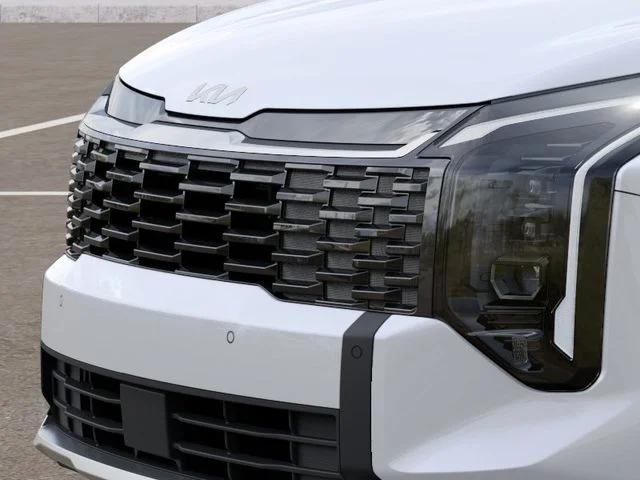 New 2027 White Kia S image 12