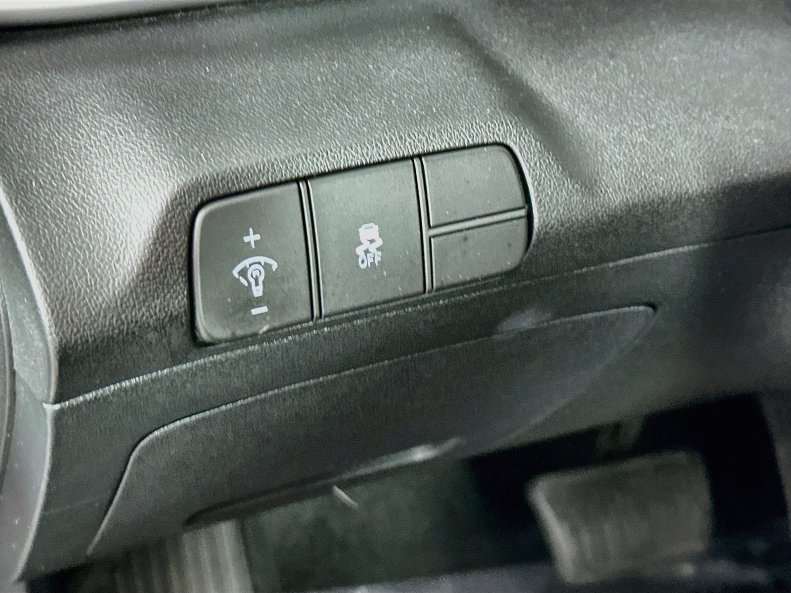 Used 2024 Fluid Metal Hyundai SEL image 10