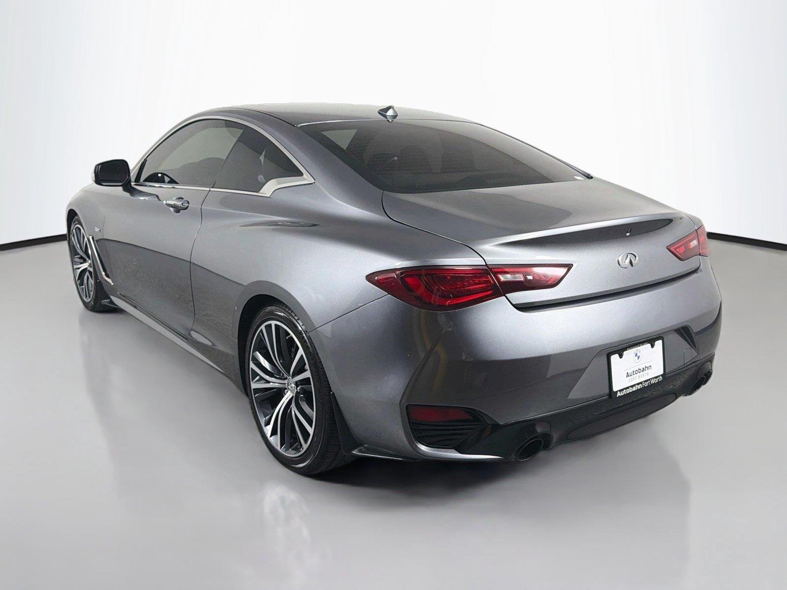 Used 2018 Graphite Shadow INFINITI 3.0t LUXE image 7