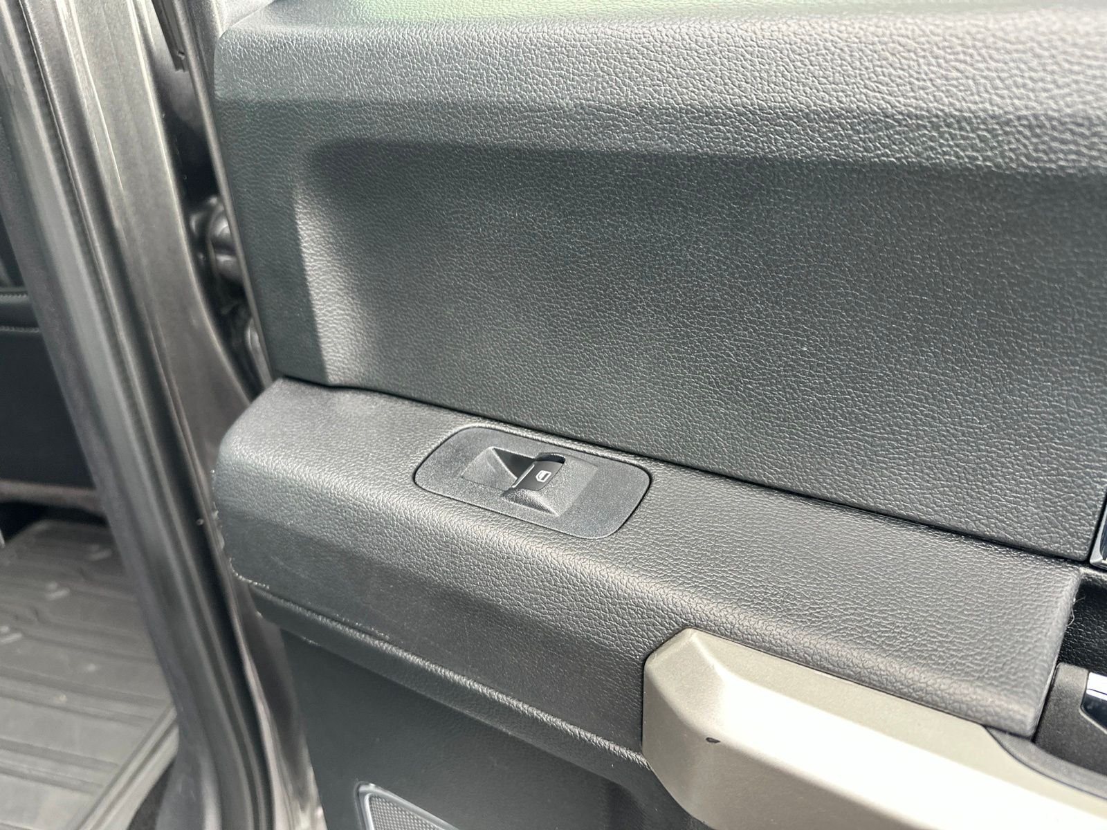 Used 2019 Gray Ford Lariat image 39