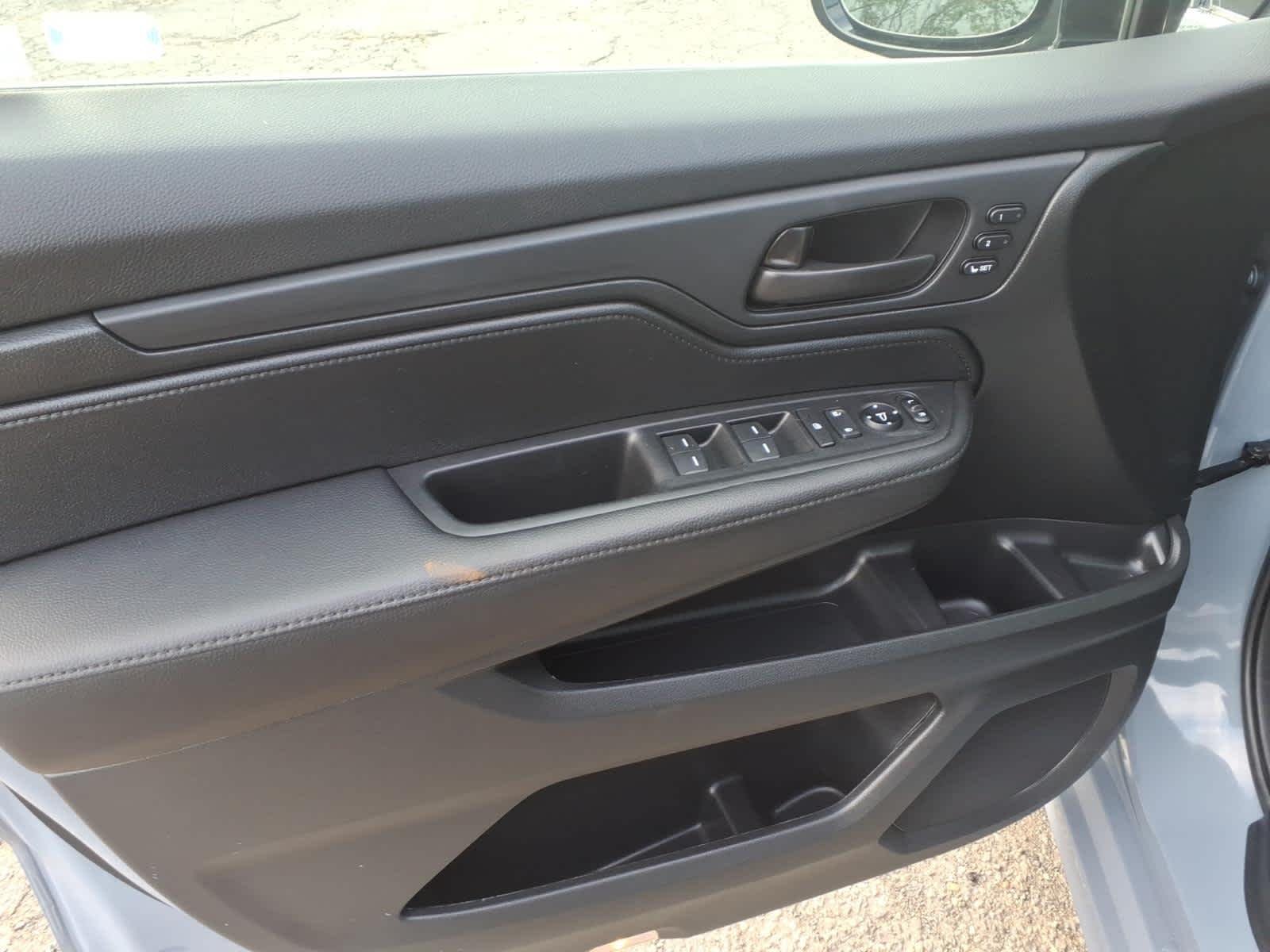 2024 Honda Odyssey SPORT - Photo 16