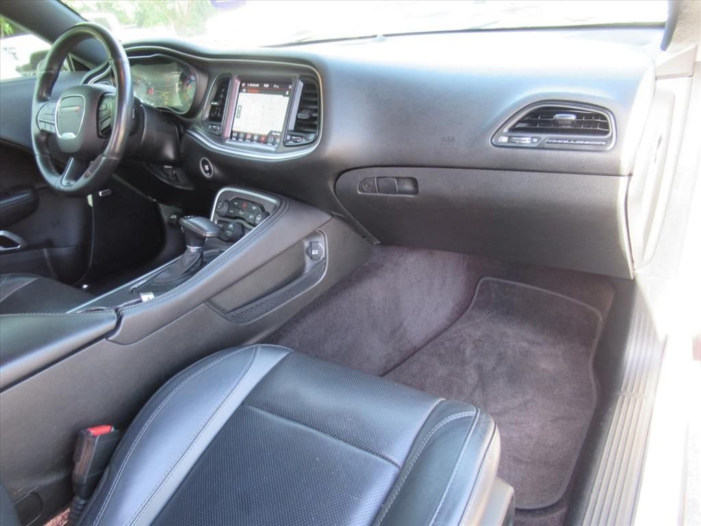 Used 2018 White Dodge R/T image 11