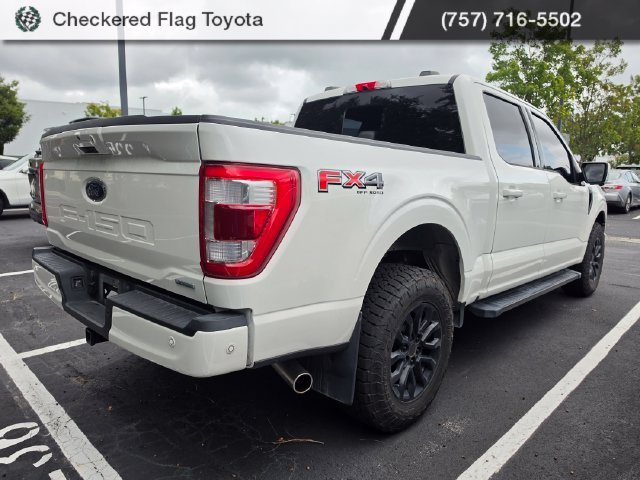 Used 2022 Star White Metallic Tri-Coat Ford Lariat image 6