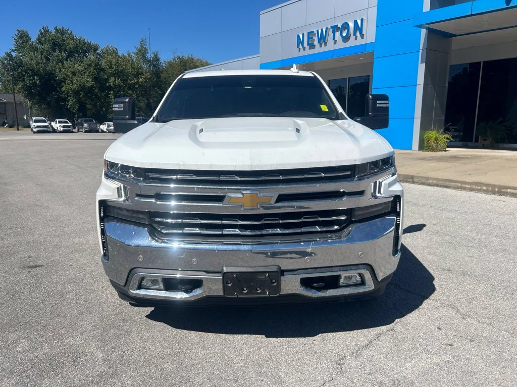 Used 2021 Summit White Chevrolet LTZ image 2