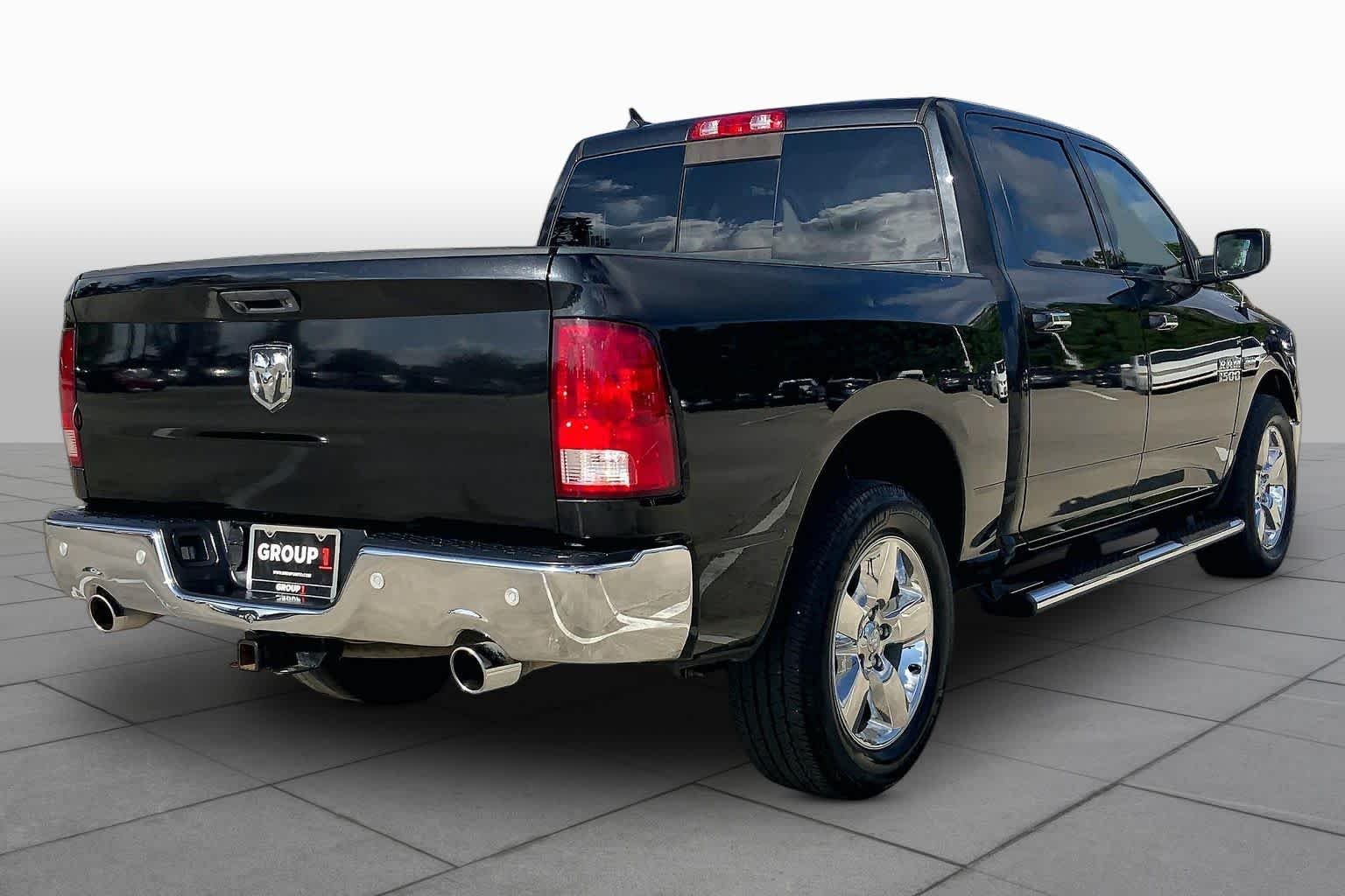Used 2018 Brilliant Black Crystal Pearlcoat Ram Lone Star image 13
