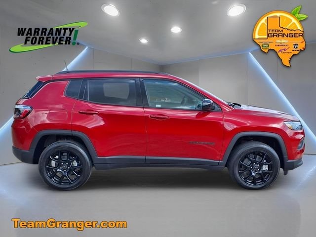 New 2026 Red Hot Pearlcoat Jeep Latitude image 7