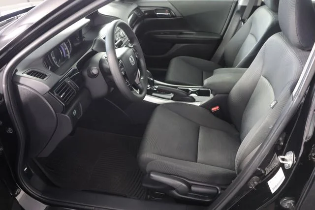 Used 2017 Black Honda LX image 16