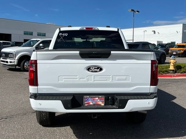 New 2026 Oxford White Ford XLT image 4