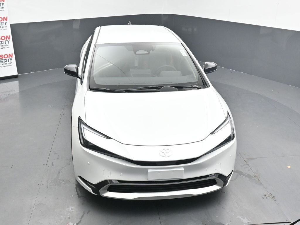New 2026 Wind Chill Pearl <sup>1</sup> Toyota  XSE image 22