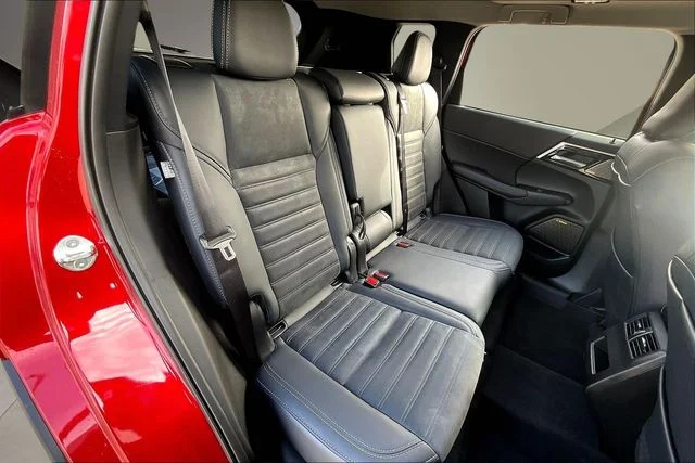 New 2026 Red Mitsubishi SE 1.5T 2WD image 10