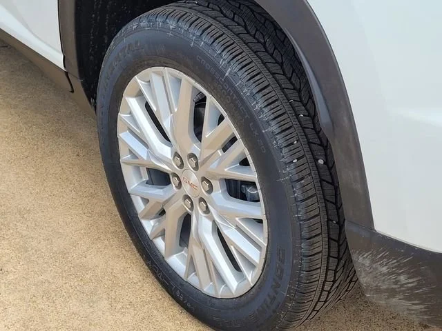 New 2026 Summit White GMC Elevation image 6