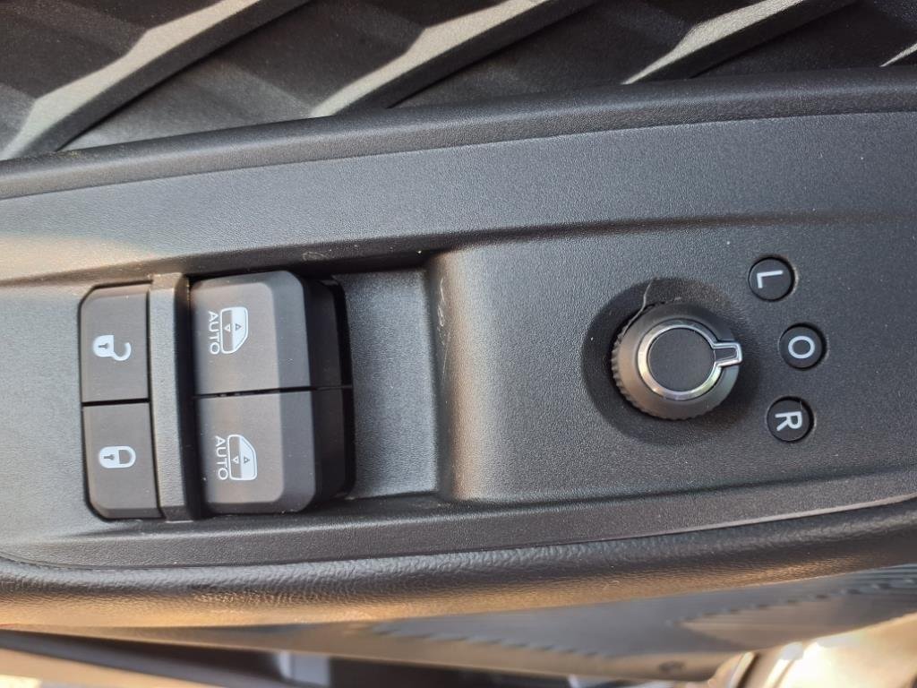 New 2025 Diamond Black Crystal Pearlcoat Dodge R/T image 6