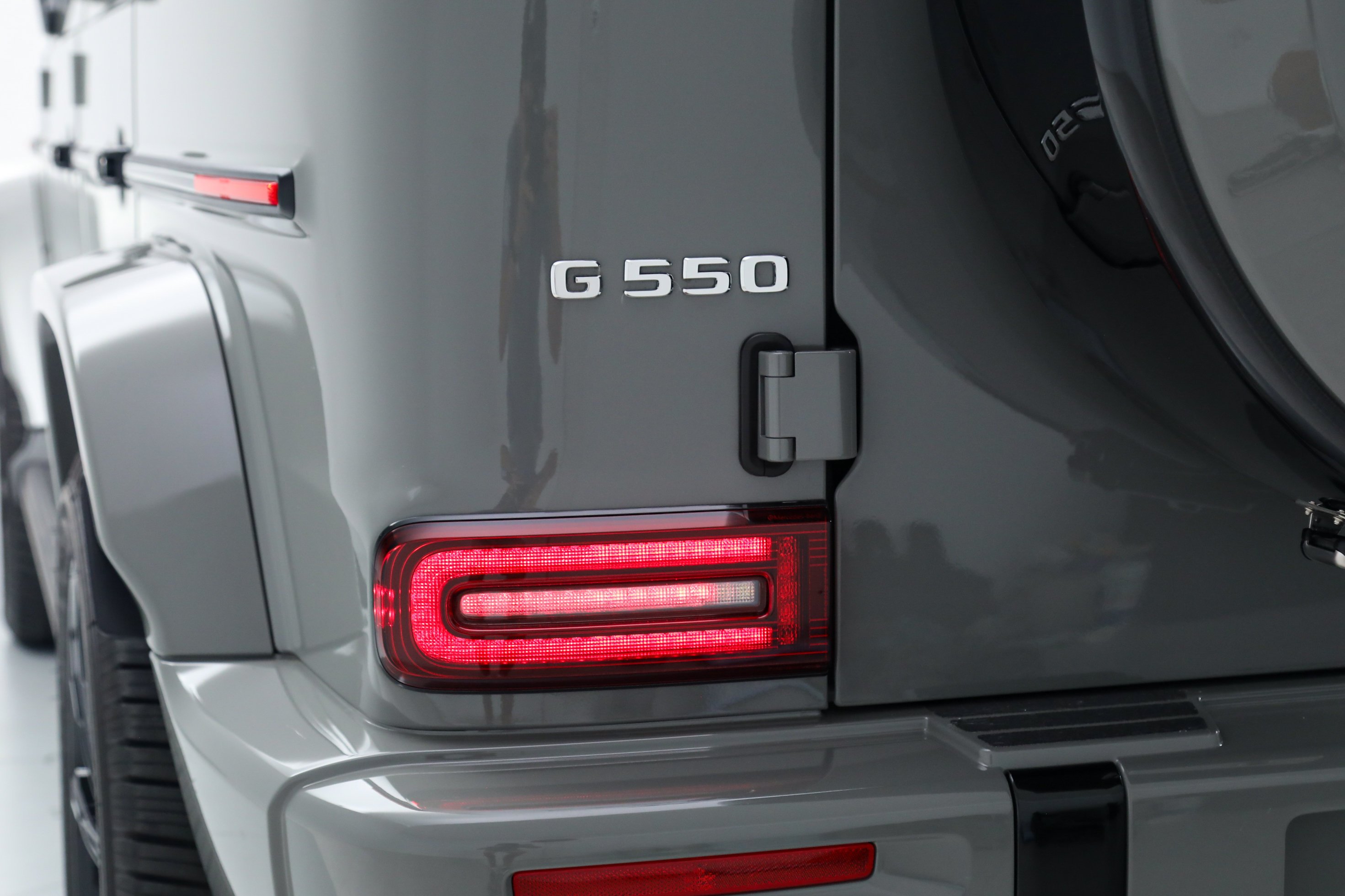Used 2025 Gray Mercedes-Benz G 550 image 14