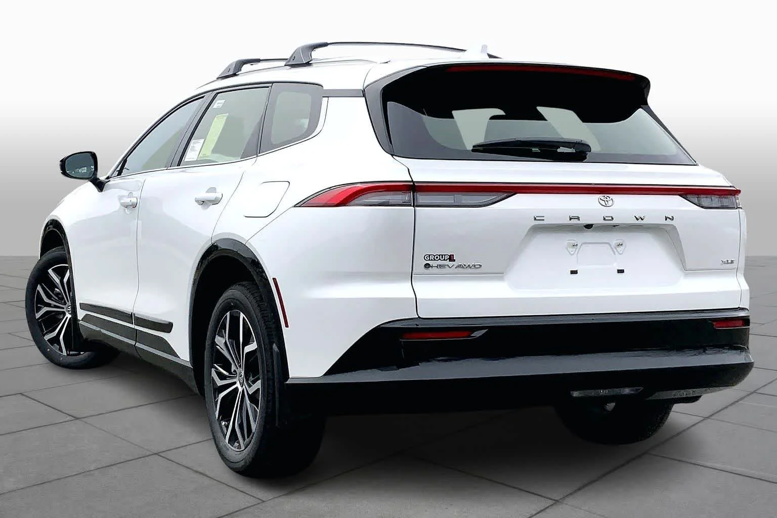 New 2026 Oxygen White Toyota XLE image 12