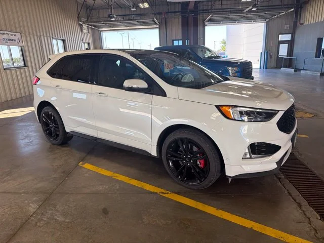 2022 Ford Edge ST