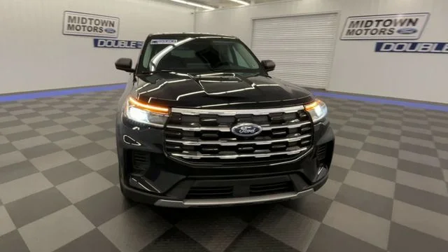 New 2026 Agate Black Metallic Ford Active 100A image 3