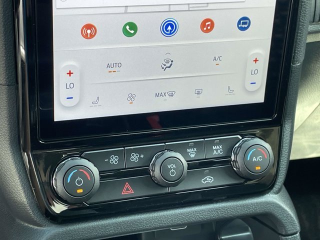 New 2026 Avalanche Ford XLT image 28