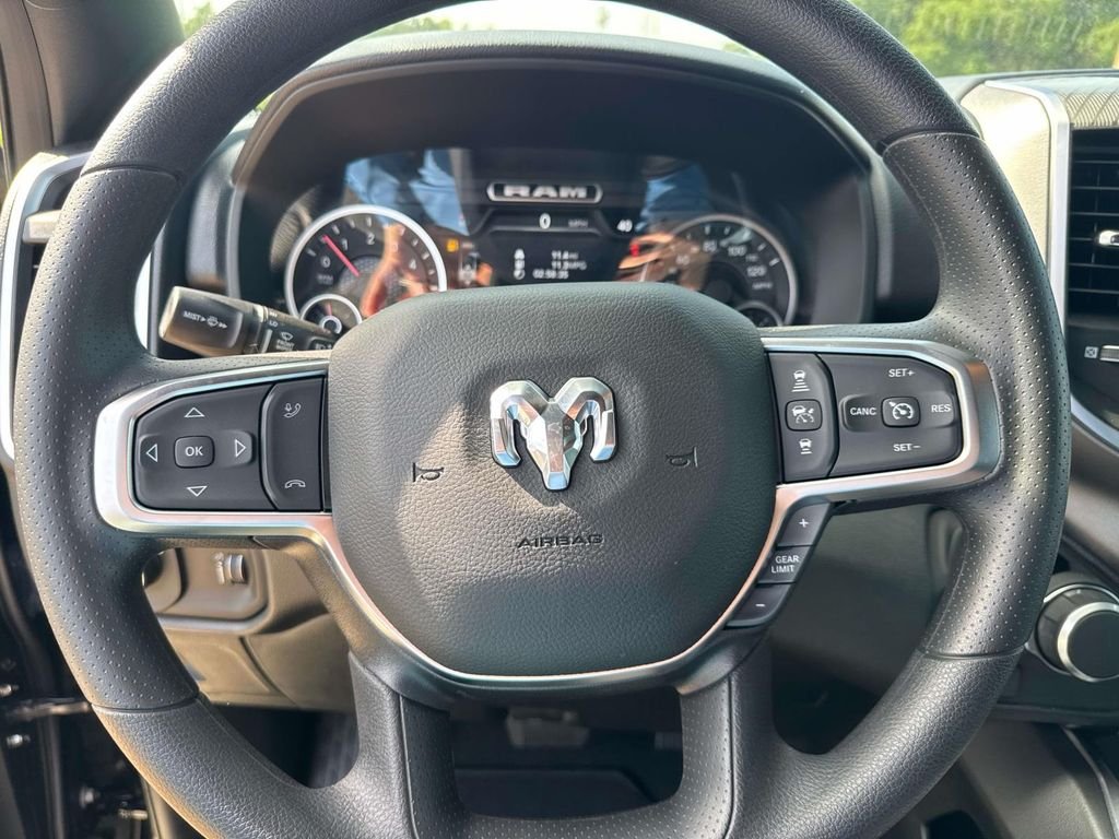 New 2026 Diamond Black Crystal Pearl-Coat Exterior Paint RAM Express image 42