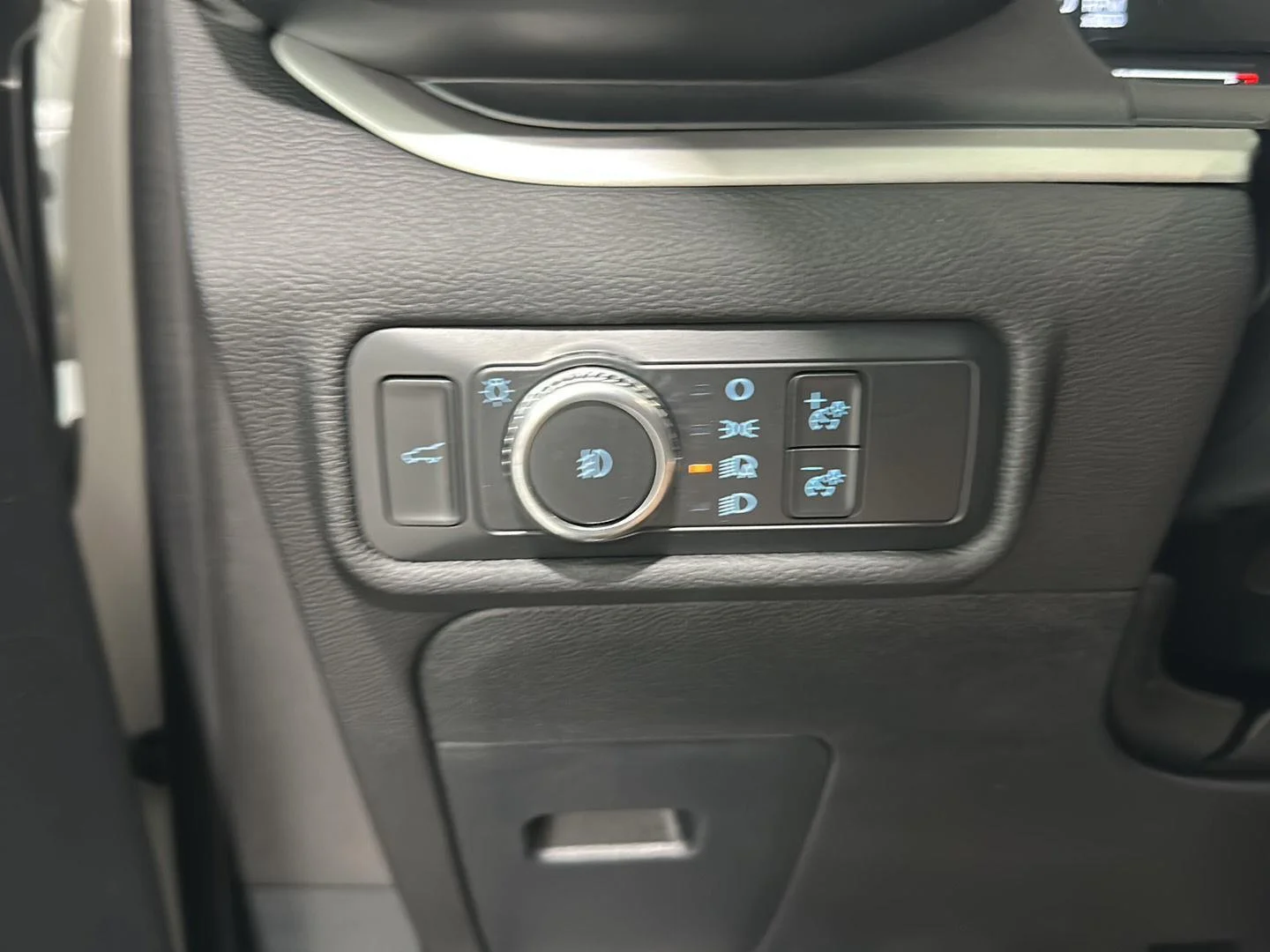 Used 2022 . Ford XLT image 16