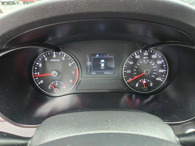Used 2018 White Kia EX image 35