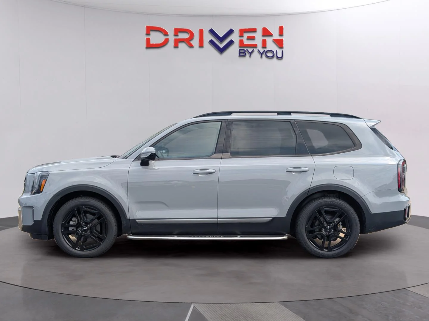 Used 2023 Wolf Gray Kia SX X-Line image 2