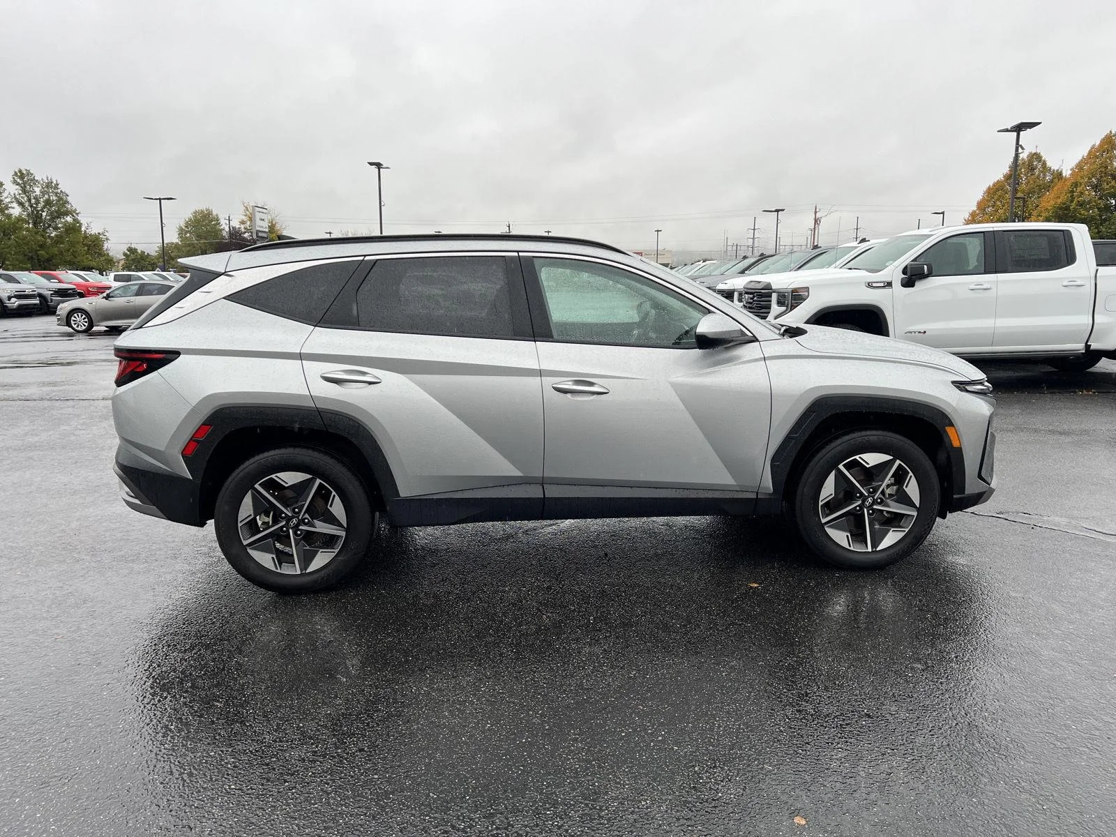 2025 Hyundai Tucson SEL - Photo 12