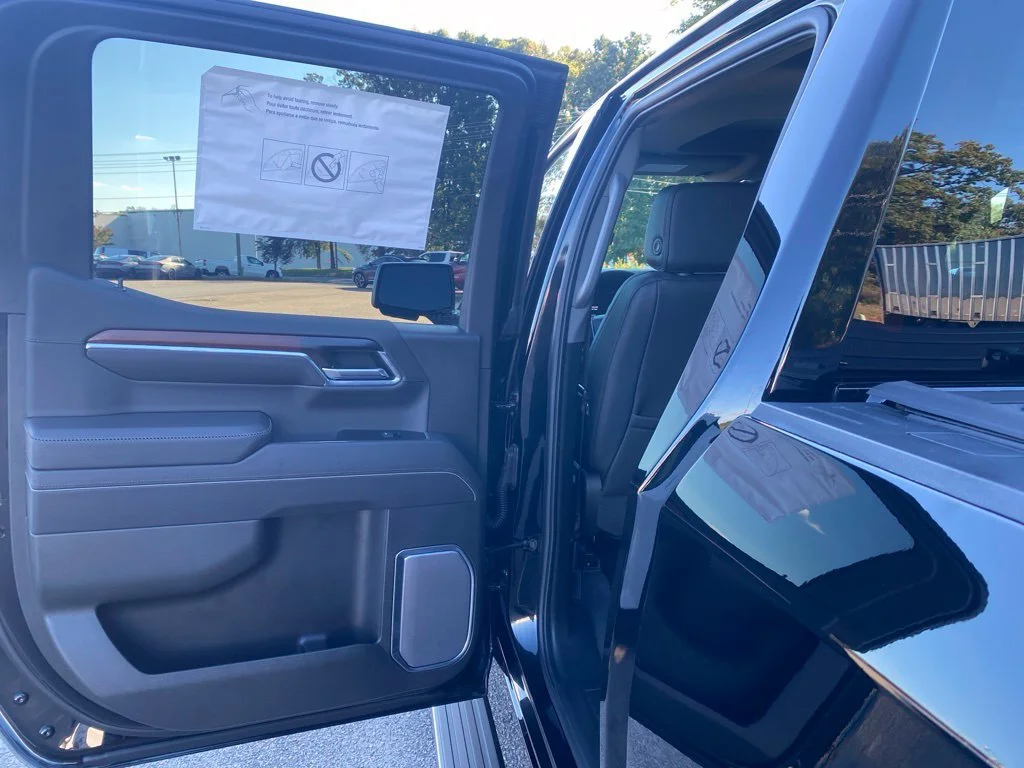 Used 2026 Onyx Black GMC Denali image 15