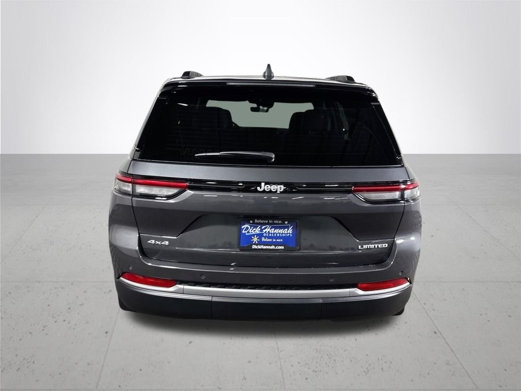 New 2026 Baltic Gray Metallic Clear-Coat Exterior Paint Jeep Limited image 7
