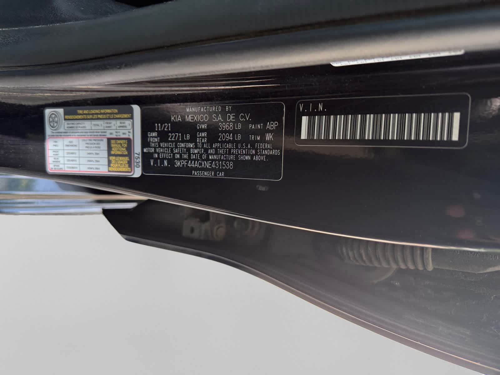Certified Used 2022 Aurora Black Kia GT image 25