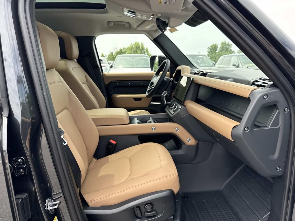 New 2026 Gray Land Rover S image 13