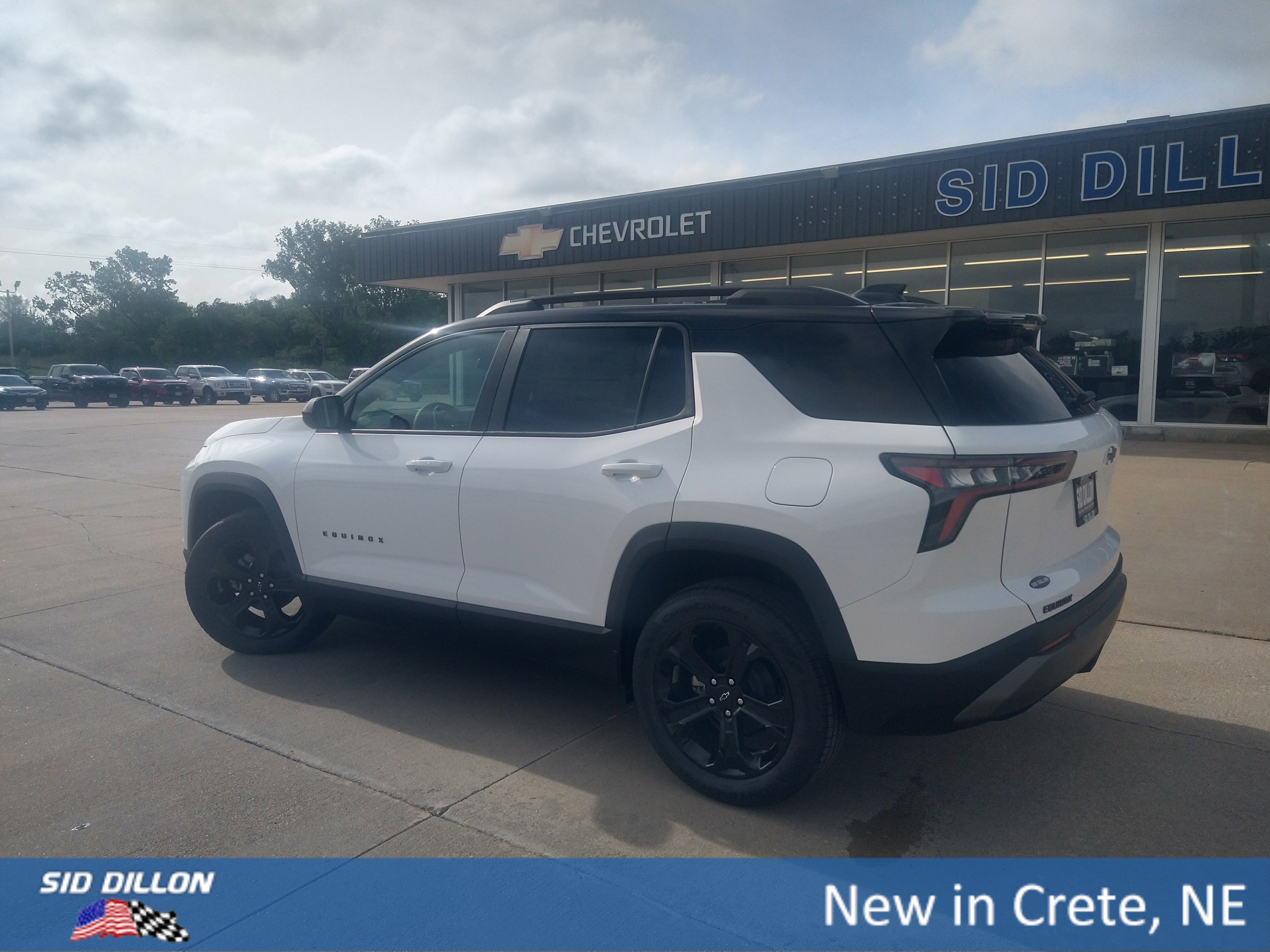 New 2026 Summit White Chevrolet LT image 17