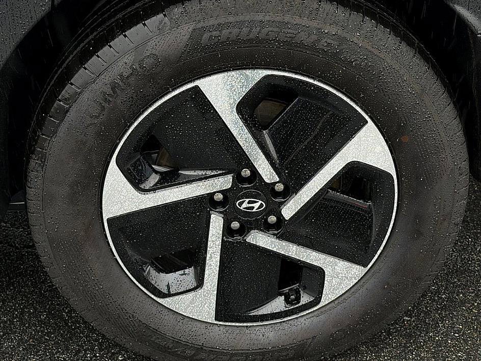 New 2026 Cyber Gray Hyundai SE image 5