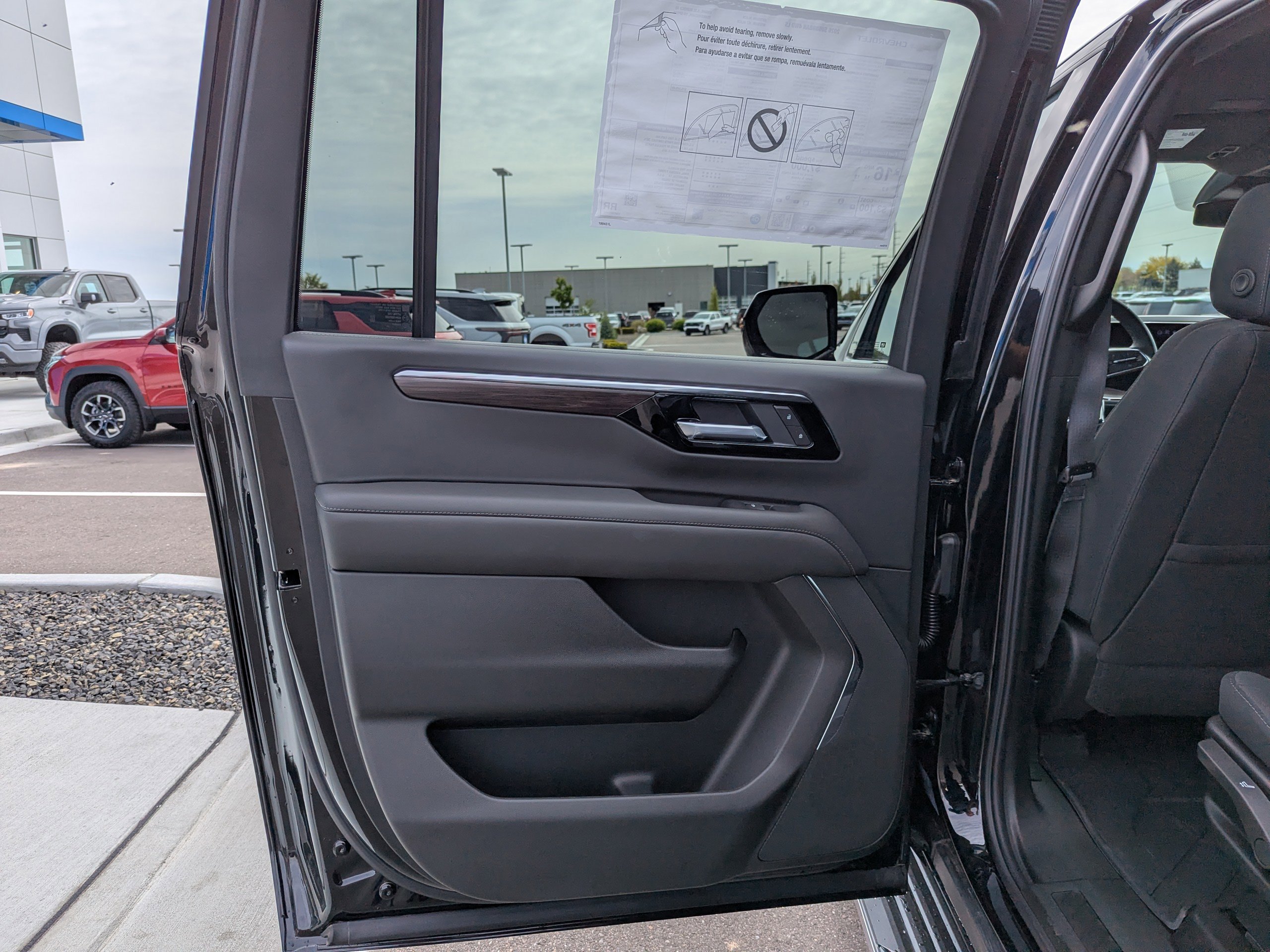 2026 Chevrolet Suburban LS - Photo 30