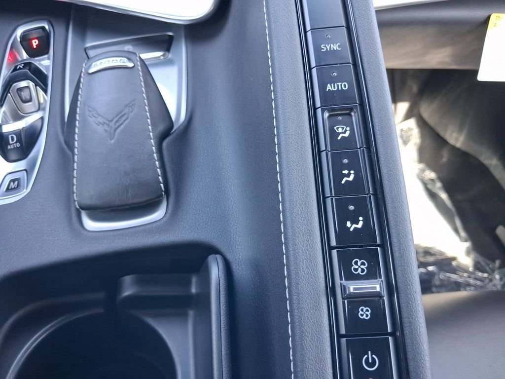 Used 2022 Red Chevrolet Stingray image 4