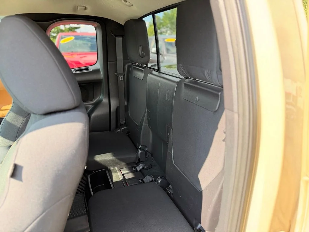 Used 2016 Beige Toyota SR5 image 5