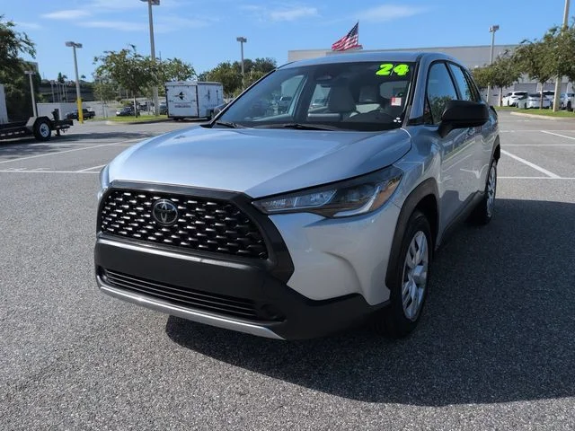 Used 2023 Silver Toyota L image 8