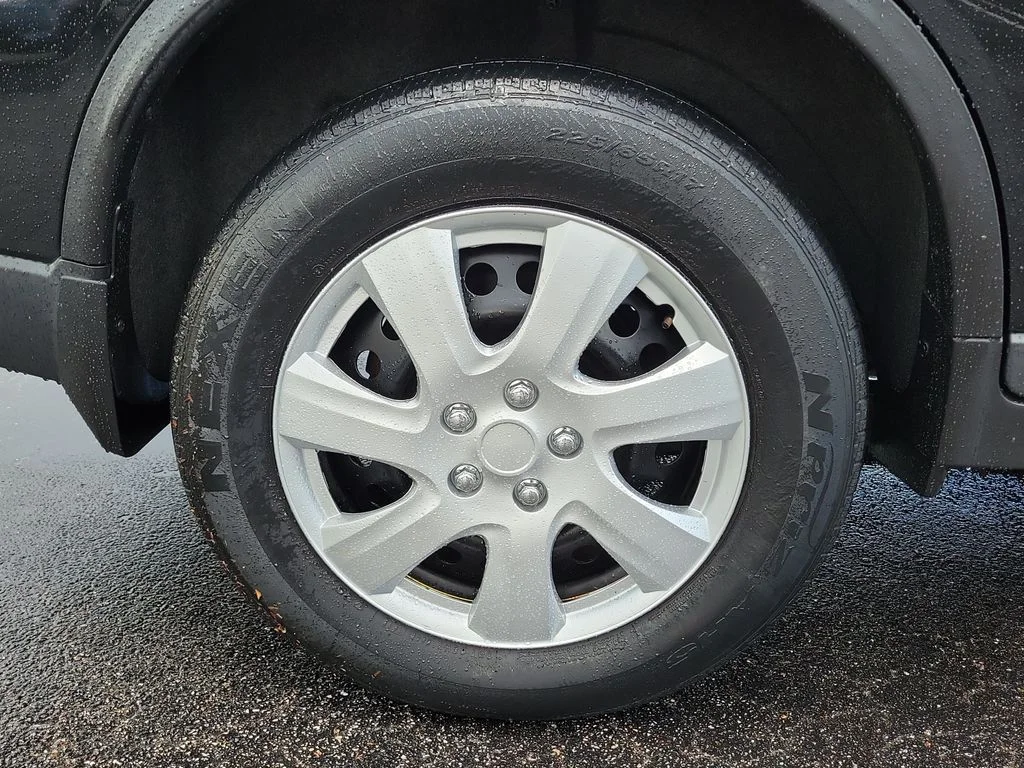 Used 2019 Black Nissan S image 8