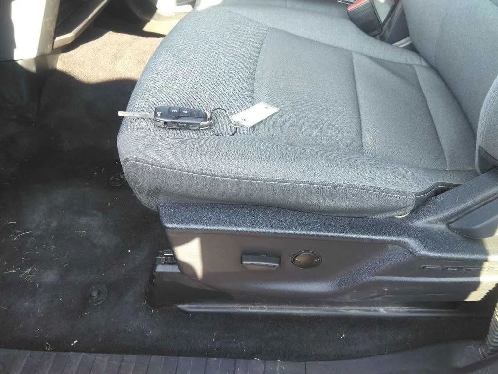 Used 2025 Black Ford XLT image 6