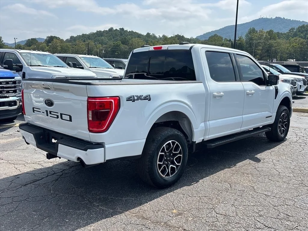 Used 2023 White Ford XLT image 8