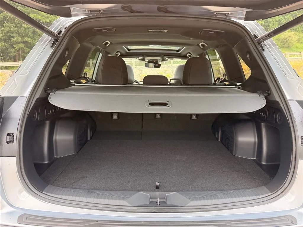 Used 2026 Silver Subaru Premium image 29