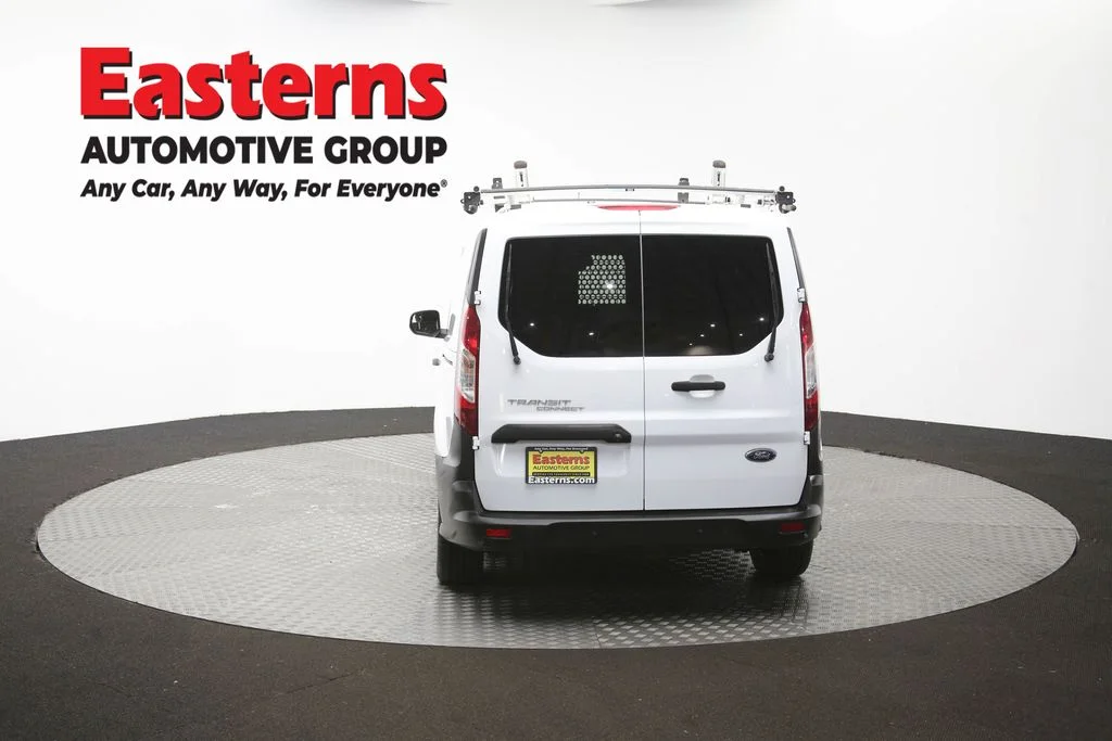 Used 2022 White Ford XL image 38